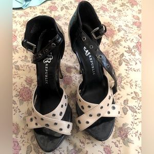 Rock & Republic black and dusty pink nude heels